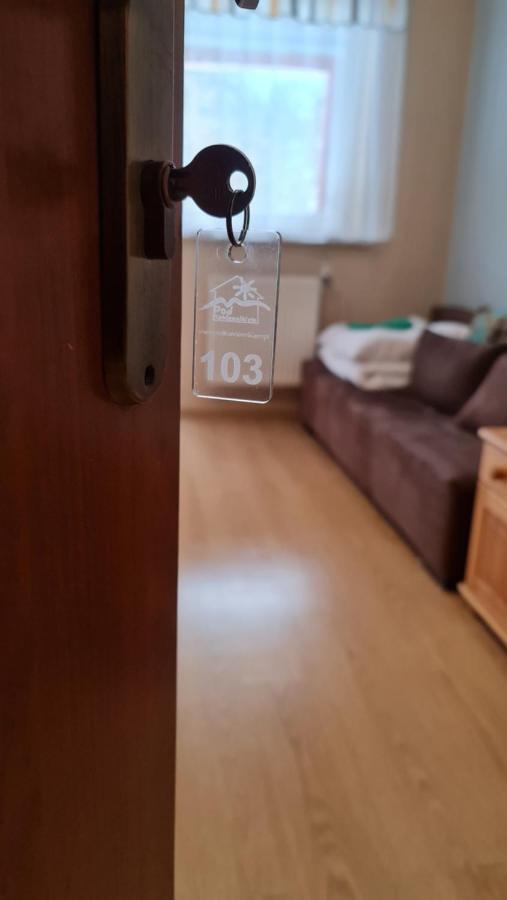Pod Kamiennikiem Hotel Trzemesnia Bagian luar foto